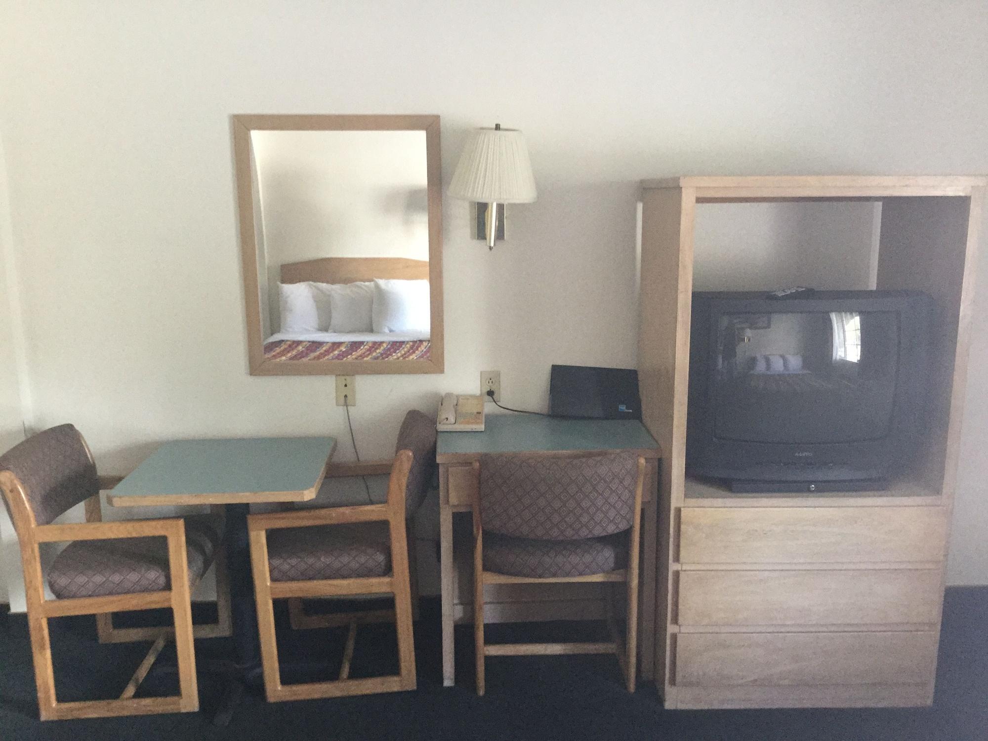 Rodeway Inn Бомонт Екстер'єр фото